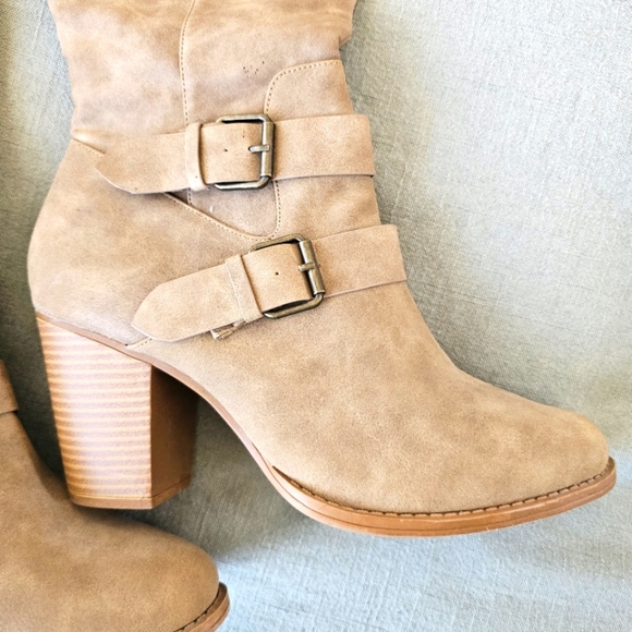 JustFab Ramonia Heeled Boot 9.5W Taupe Camel 3.5" Heel Zip Knee Winter Excellent - Picture 3 of 11